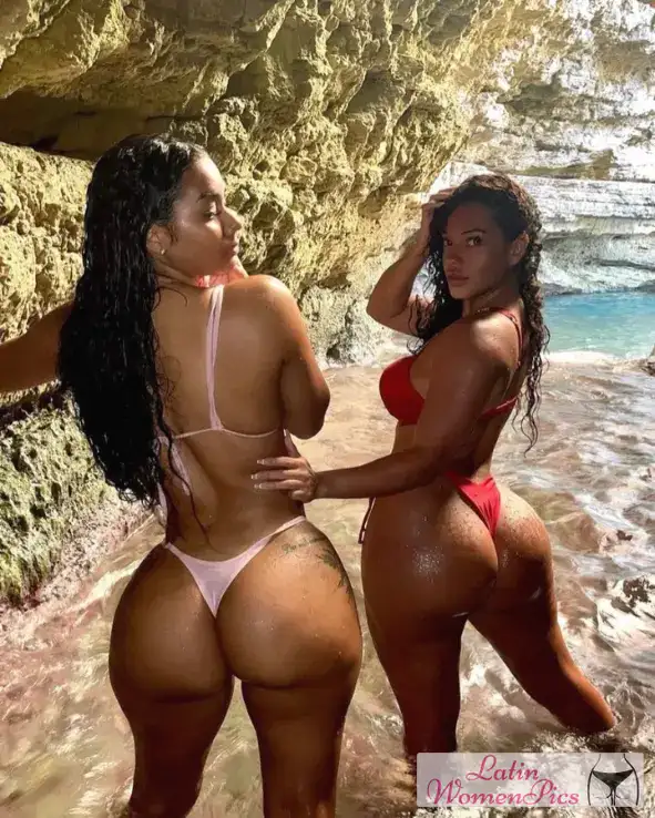 lovely Dominican chicks photo